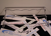 PÓŁKA NA BUTELKI-METAL